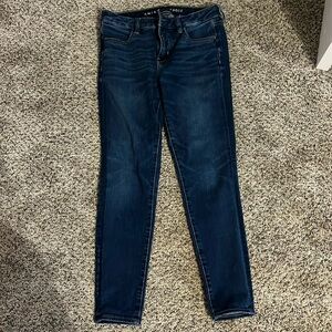 Women’s American Eagle skinny jeans size 6